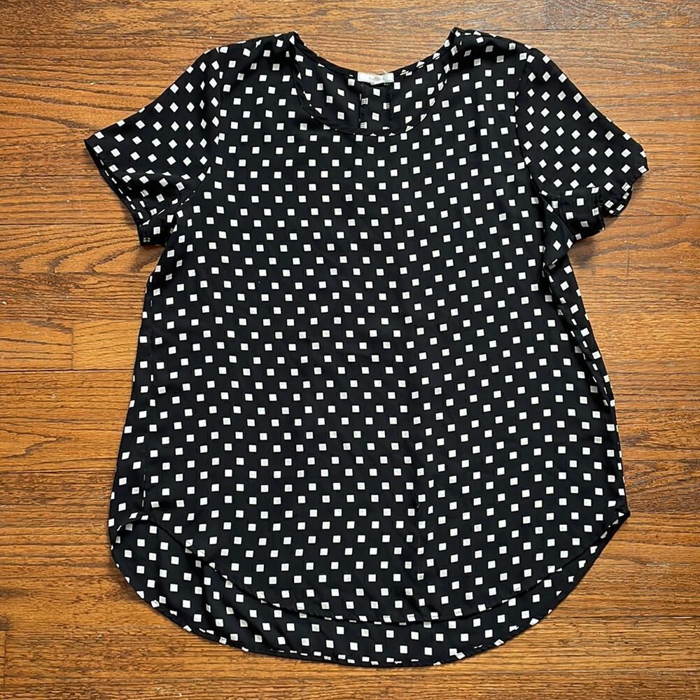 Pleione Black and White Square Short Sleeve Top